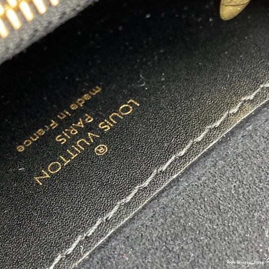 AAA Replica Ru BUMBAG VUITTON LOUIS BB DAUPHINE 0718